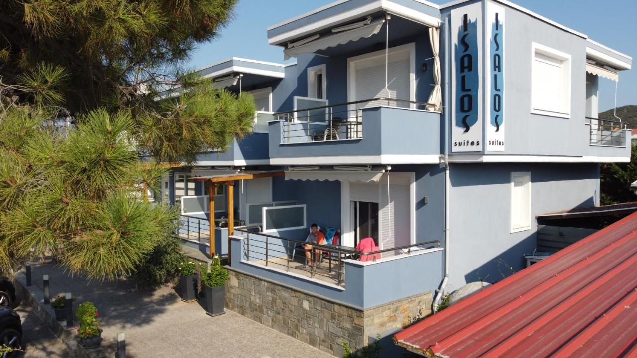 Isalos Suites Néa Péramos Eksteriør billede