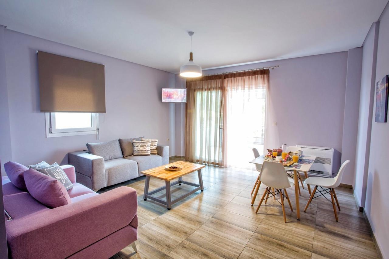 Isalos Suites Néa Péramos Eksteriør billede