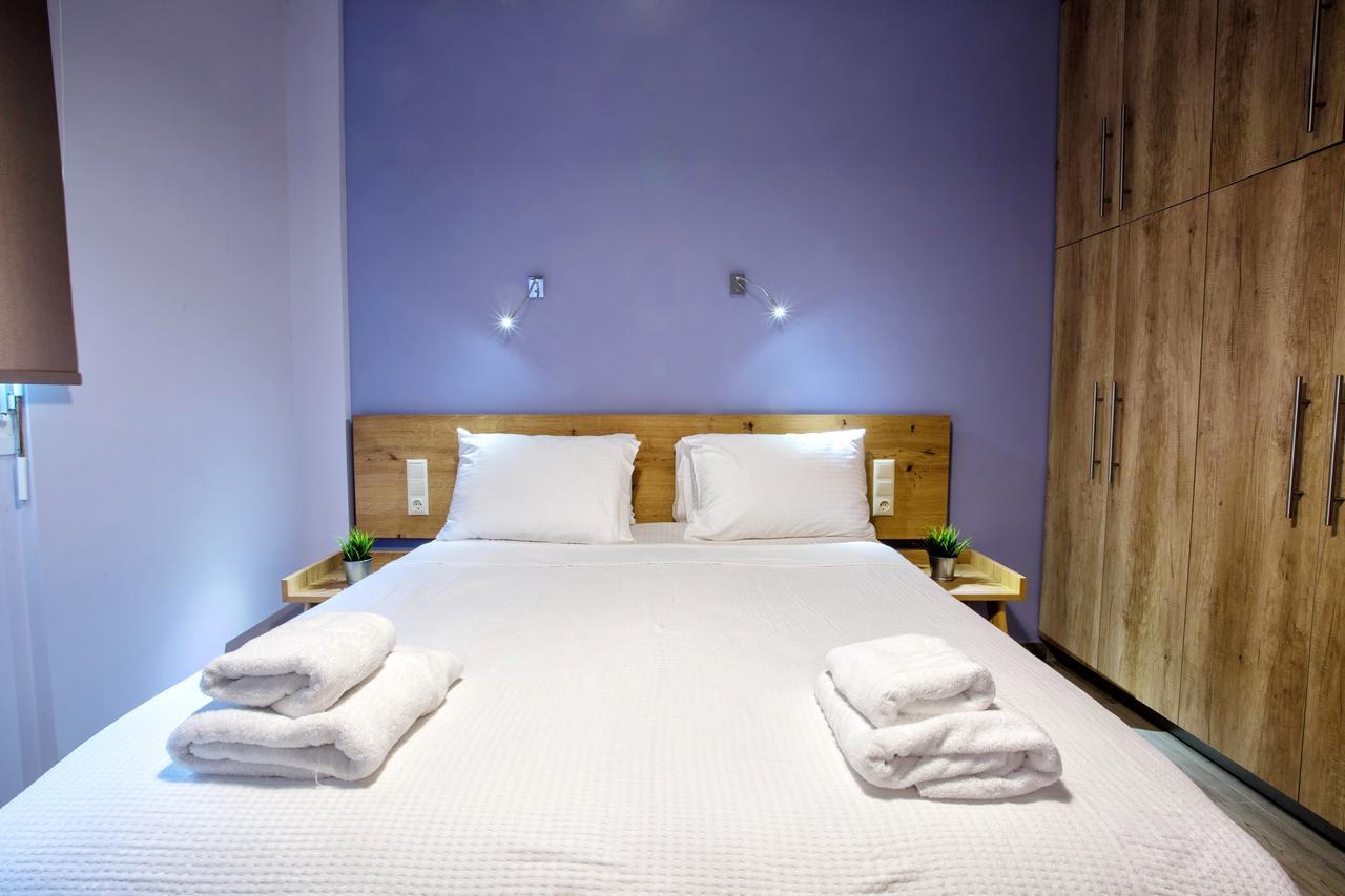 Isalos Suites Néa Péramos Eksteriør billede